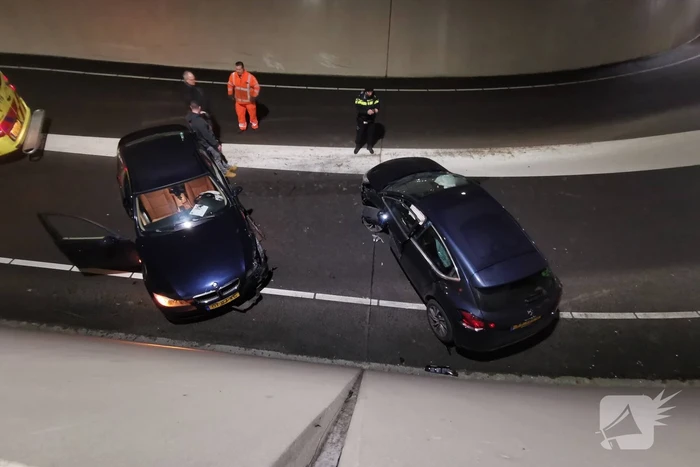 Veel schade bij ongeval tussen twee auto's