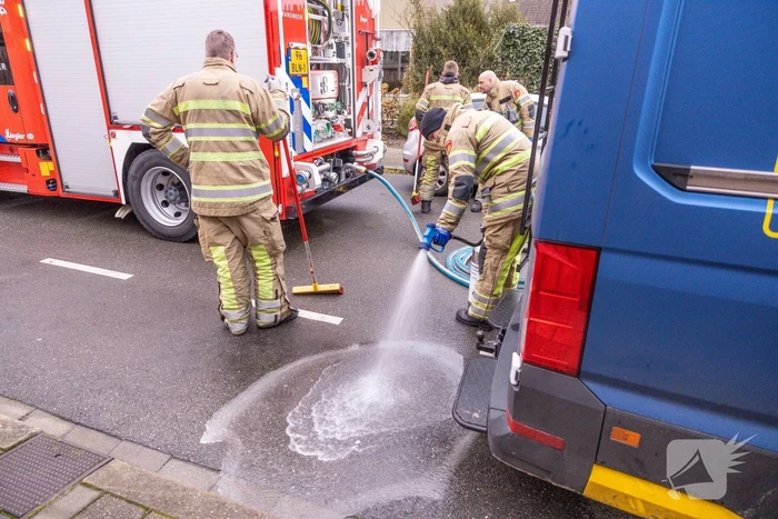 Meerdere straten bevuild met onbekende vloeistof