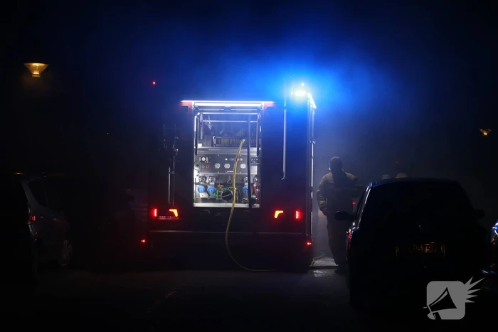 Veel rook bij autobrand