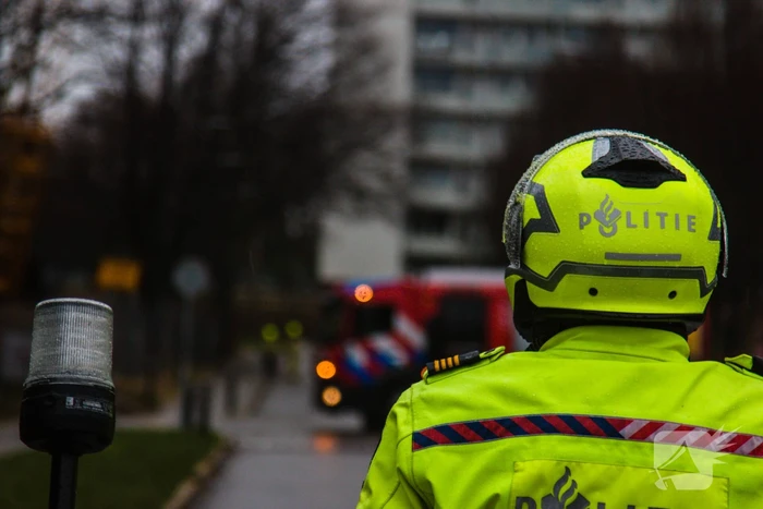 Groot gebied afgesloten door rondvliegend puin