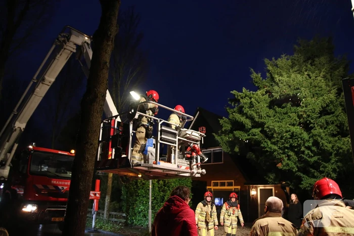 Schoorsteen geveegd na brand