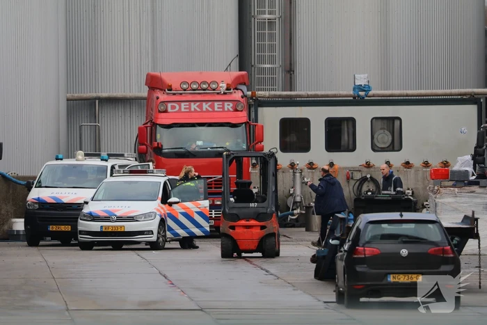 Traumahelikopter landt voor incident bij Dekker Tankopslag