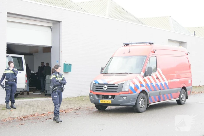Chemicaliën en synthetische drugs gevonden in bedrijfspand