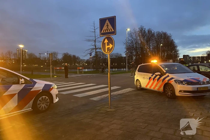 Voetganger op kruispunt aangereden