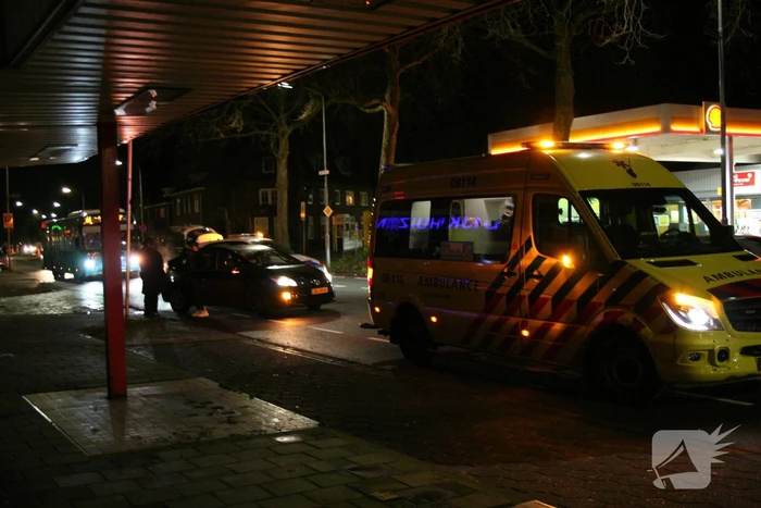 Fietser gewond bij botsing met auto