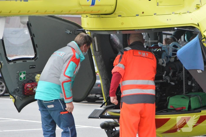 Overplaatsing coronapatiënt per traumahelikopter