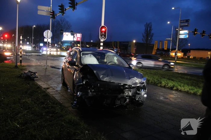Veel schade bij verkeersongeluk