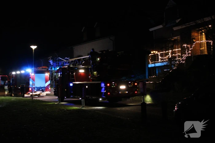 Brand in schoorsteen van woning