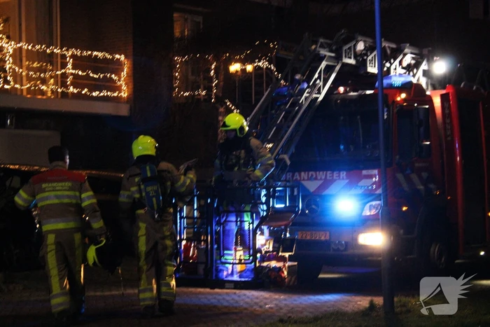 Brand in schoorsteen van woning