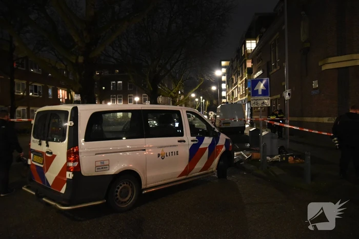Arrestatieteam doet inval in woning