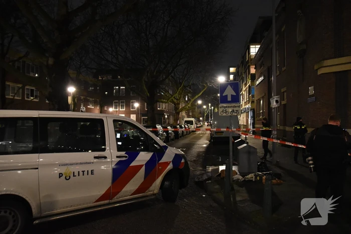 Arrestatieteam doet inval in woning