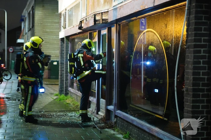 Vuurwerk vernield ruit leegstaande Chinees restaurant