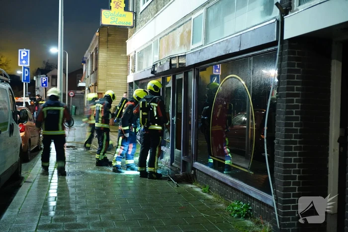 Vuurwerk vernield ruit leegstaande Chinees restaurant