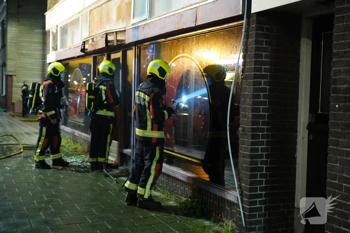 Vuurwerk vernield ruit leegstaande Chinees restaurant
