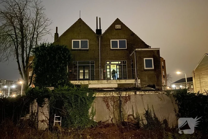 Vuurwerk vernield ruit leegstaande Chinees restaurant