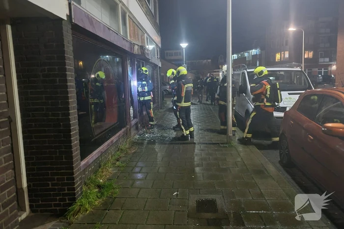 Vuurwerk vernield ruit leegstaande Chinees restaurant