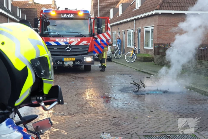 Kerstboom in brand gestoken