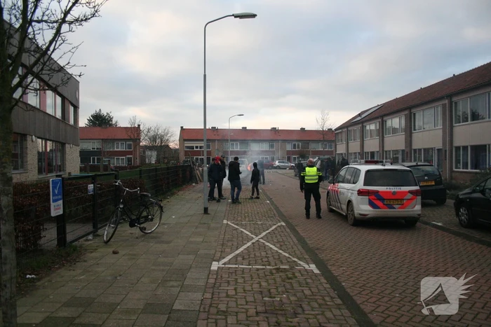 Rommel en vuurtonnen in brand gestoken