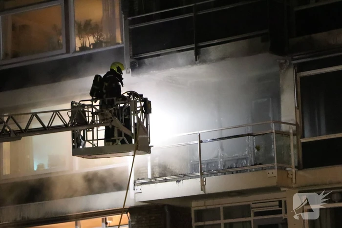 Uitslaande brand in flatwoning