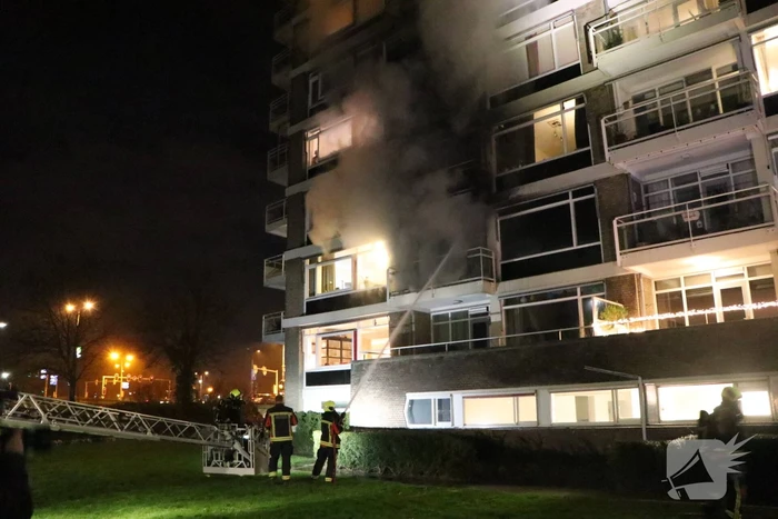 Uitslaande brand in flatwoning