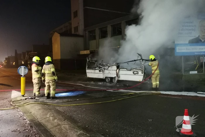 Caravan totaal verwoest door brand