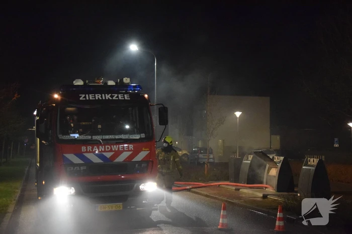 Veel rook bij brand in ondergrondse container