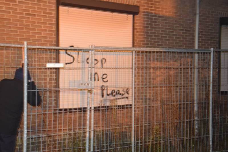 Veel rook bij brand leegstaande woning