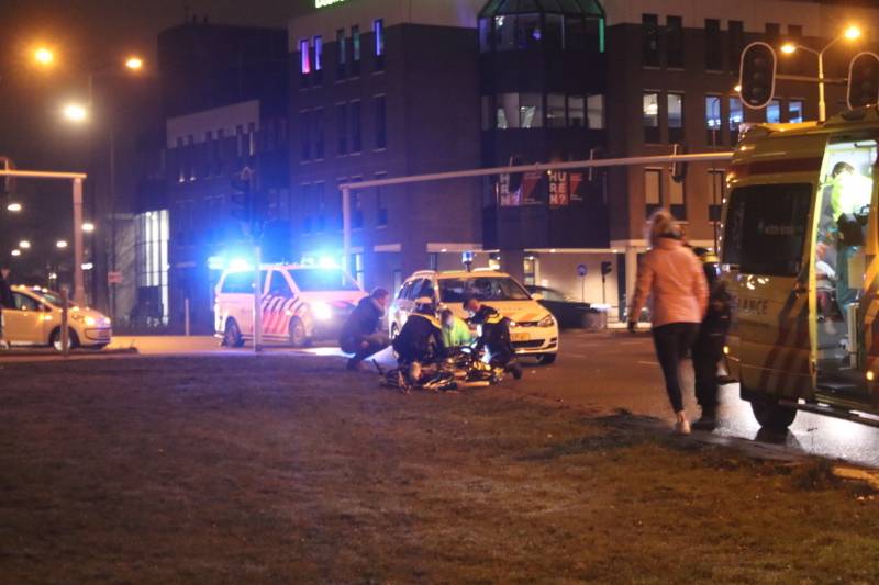 Fietsers aangereden door politieauto