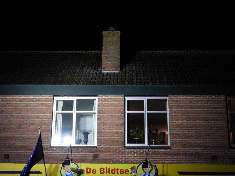 Brand in schoorsteen bovenwoning winkelpand