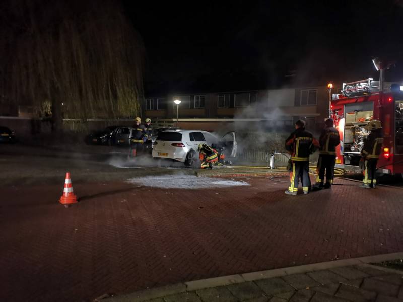 Auto verwoest door brand