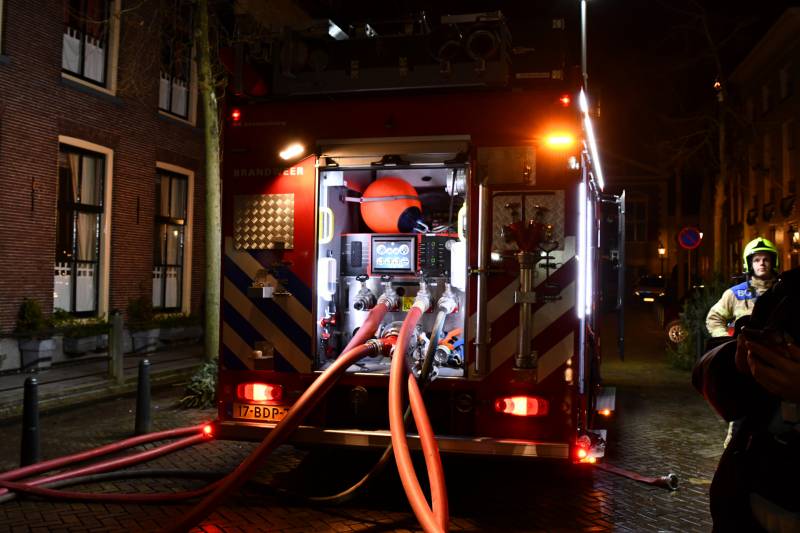 Grote brand historisch pand, brand moeilijk te bestrijden