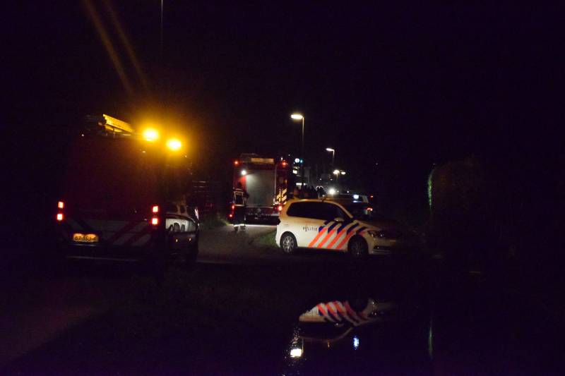 Overleden persoon aangetroffen langs pad