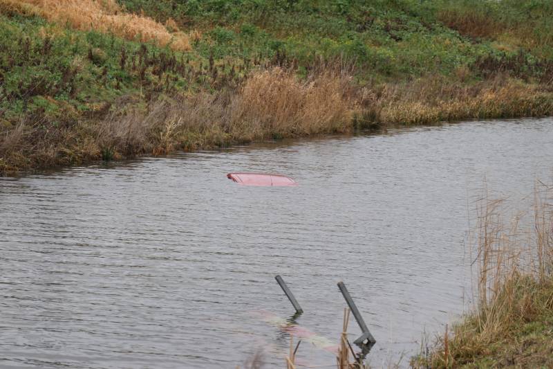 Opnieuw auto in de sloot op afrit