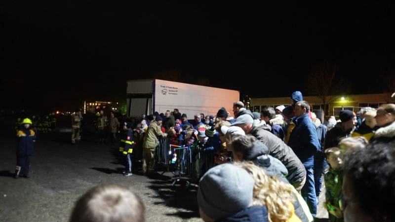 Veel bekijks bij kerstboom verbranding