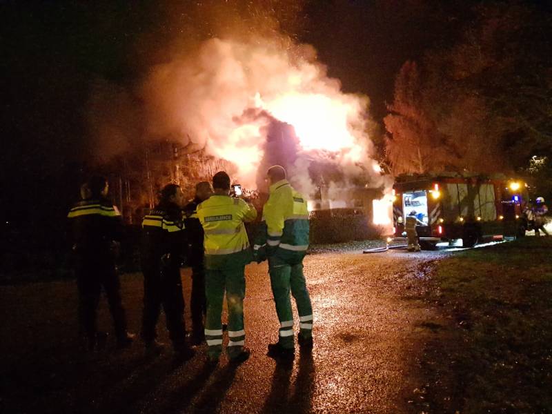 Leegstaande woning verwoest door brand