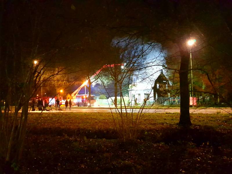 Leegstaande woning verwoest door brand