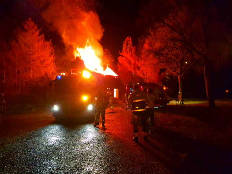 Leegstaande woning verwoest door brand