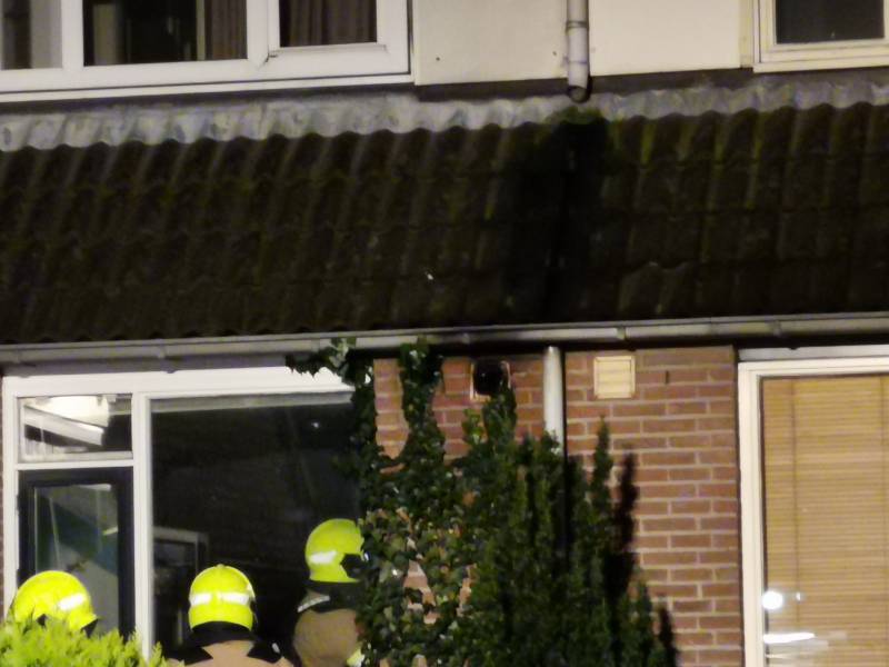 Gewonde en veel rook bij brand in woning
