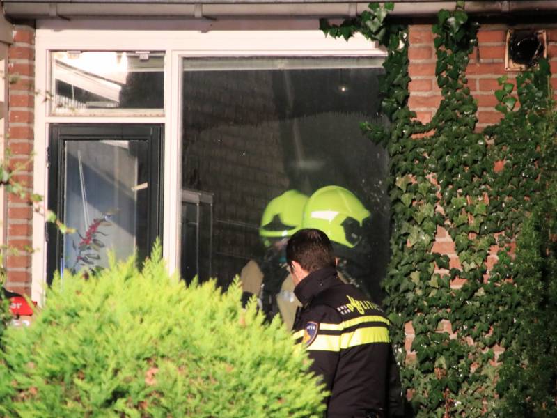 Gewonde en veel rook bij brand in woning
