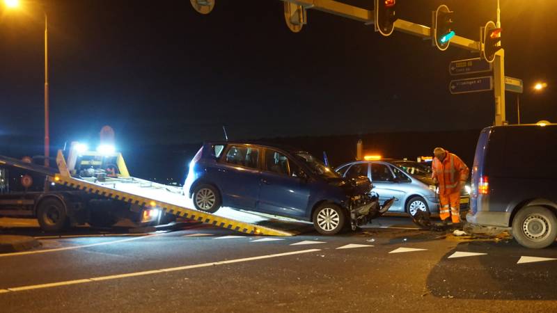 Flinke schade  bij botsing op kruising