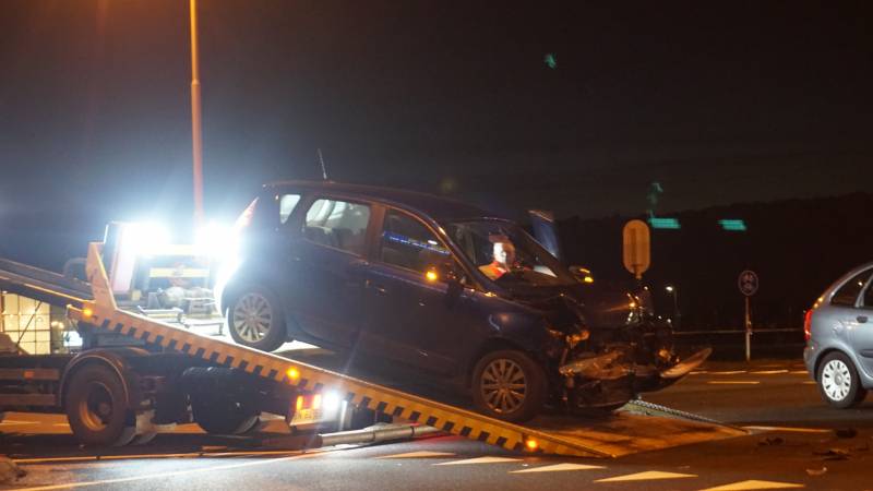 Flinke schade  bij botsing op kruising
