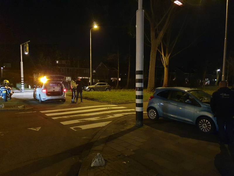 Jonge dame aangereden door personenauto