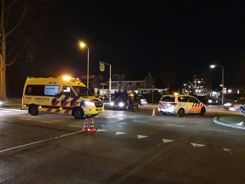 Jonge dame aangereden door personenauto