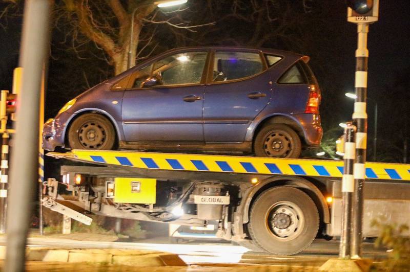 Forse schade na aanrijding op kruising