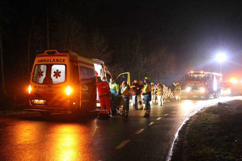 Auto over de kop geslagen