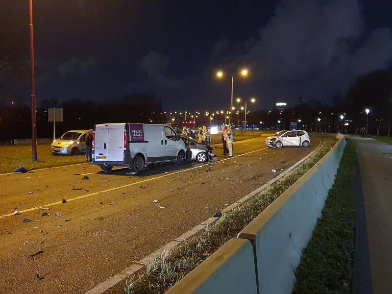 Forse schade en gewonde na aanrijding