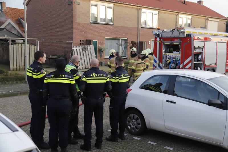 Brand in schuur achter woning