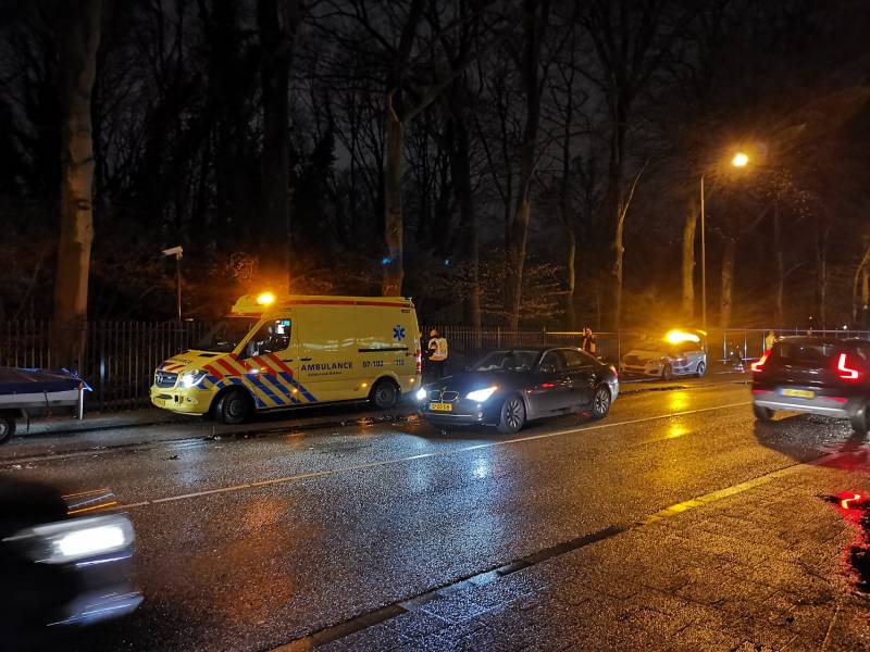 Vier autos betrokken bij kop-staartaanrijding