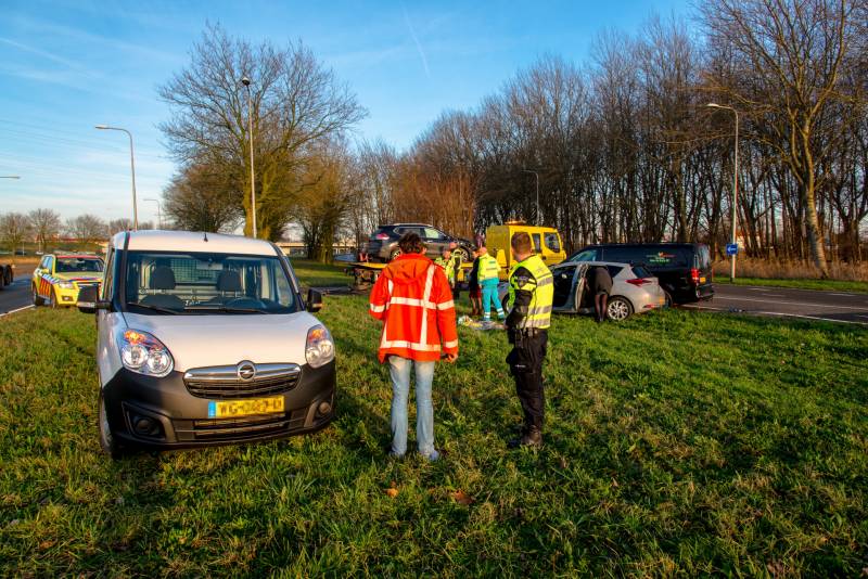 Auto's zwaar beschadigd na ongeval