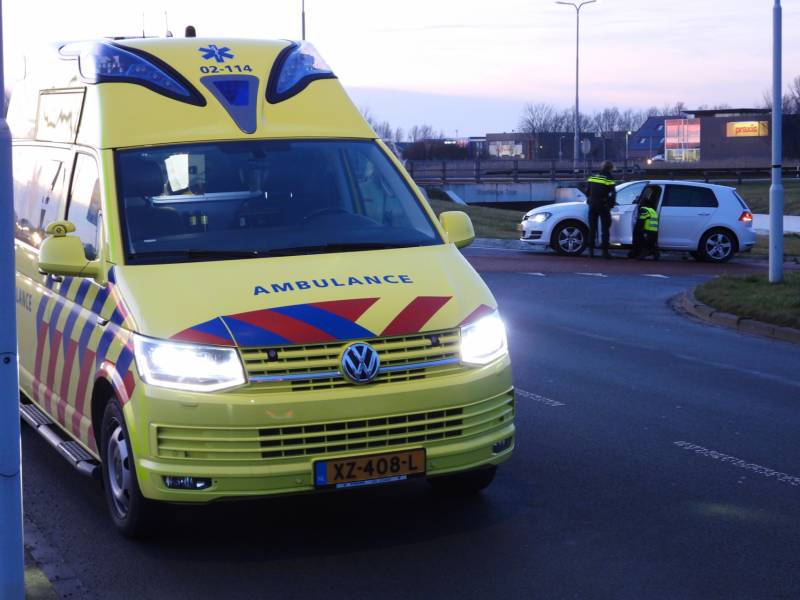 Fietser gewond na aanrijding met personenauto